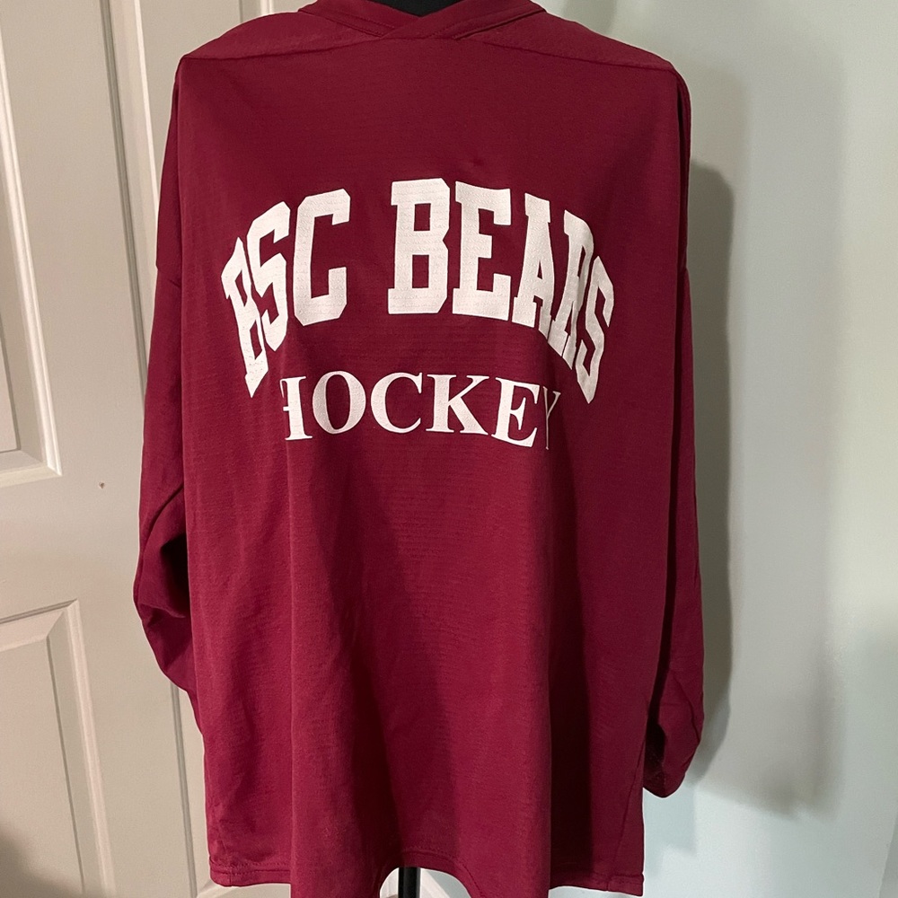 Men’s Bridgewater State College Bears College Hockey Jersey Size XL Maroon